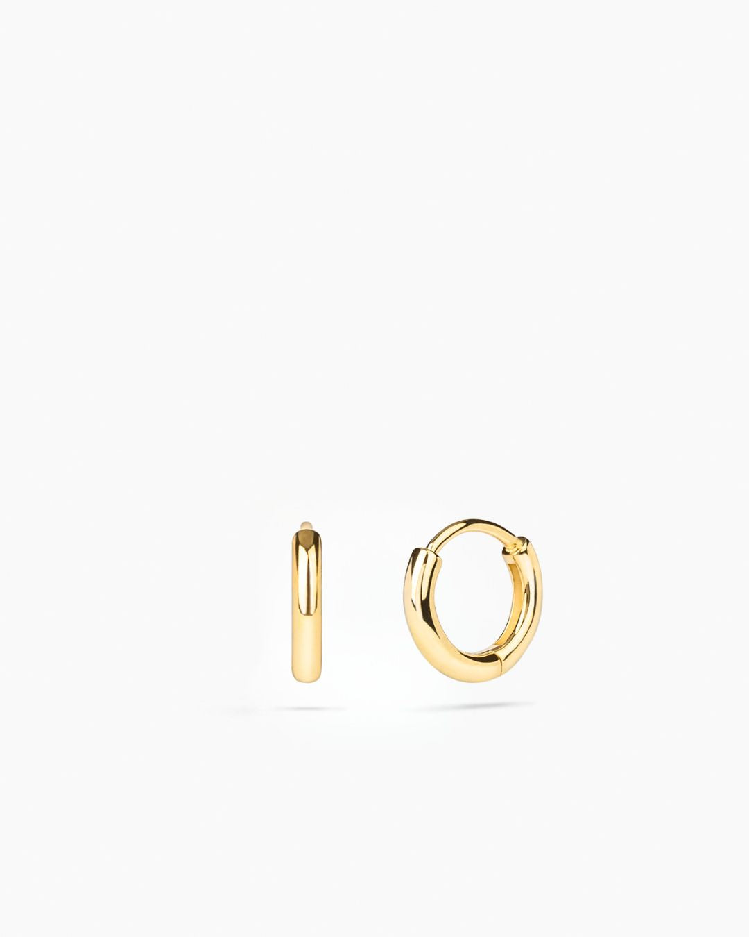 Plain Huggie Hoops Gold
